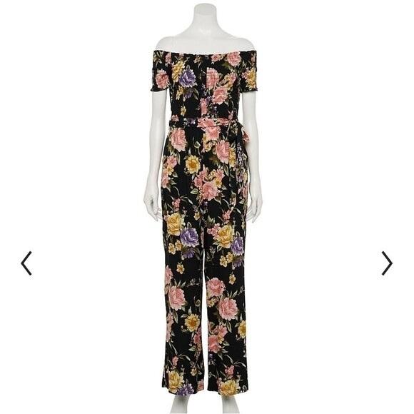 Juniors' Live To Be Spoiled Smocked Off-the-Shoulder Jumpsuit large - Picture 1 of 3